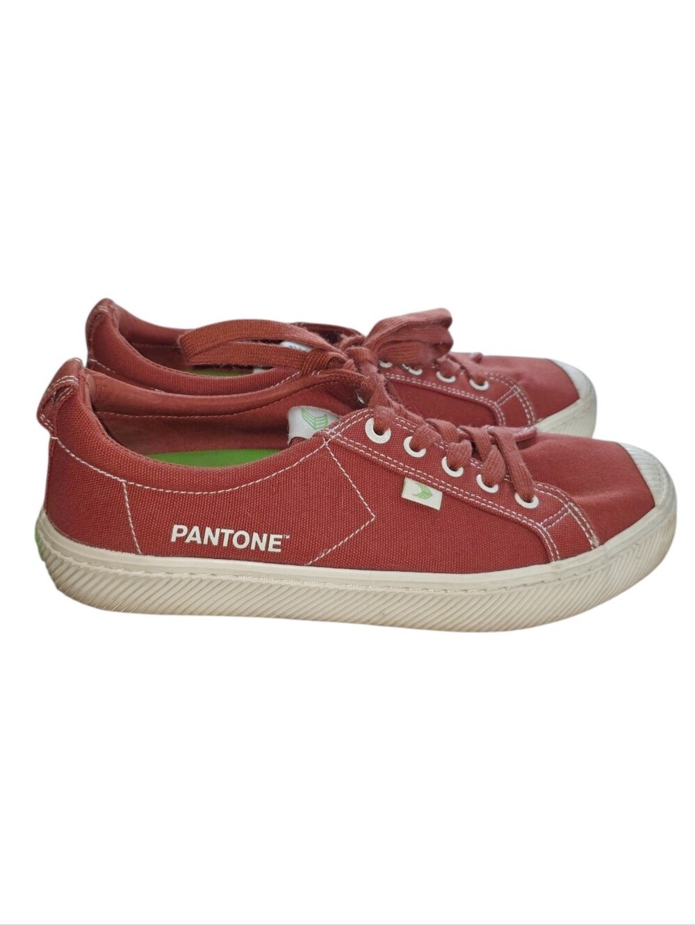 Cariuma Pantone Sneaker Womens 9